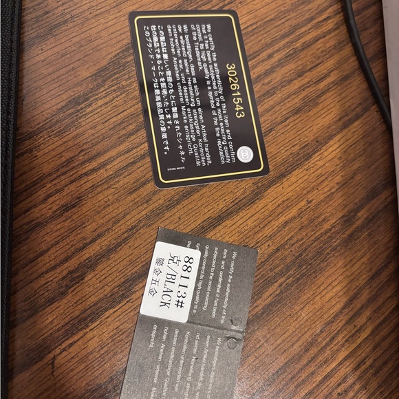 Black crossbody Chanel purse with straps - Picture 7 of 8